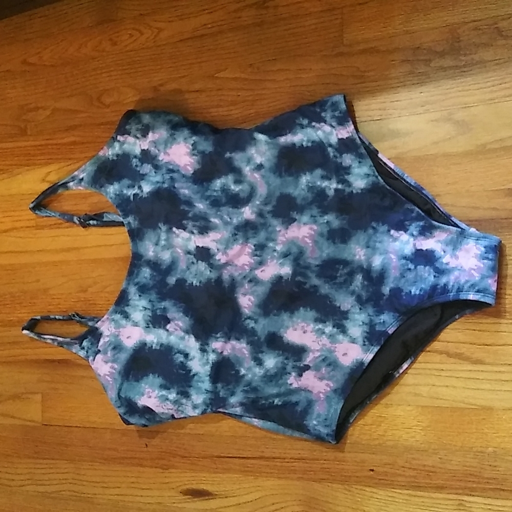 NEW ROATAN swim wear.